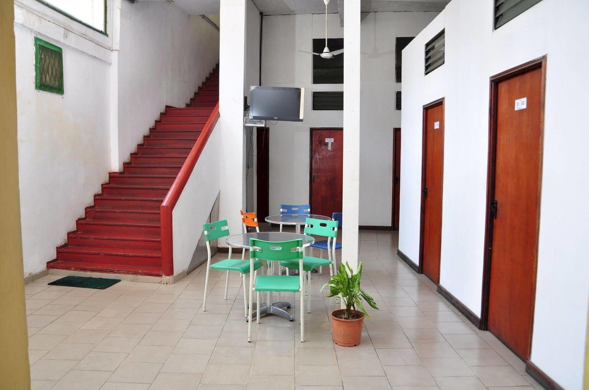 Albergue City Motel *