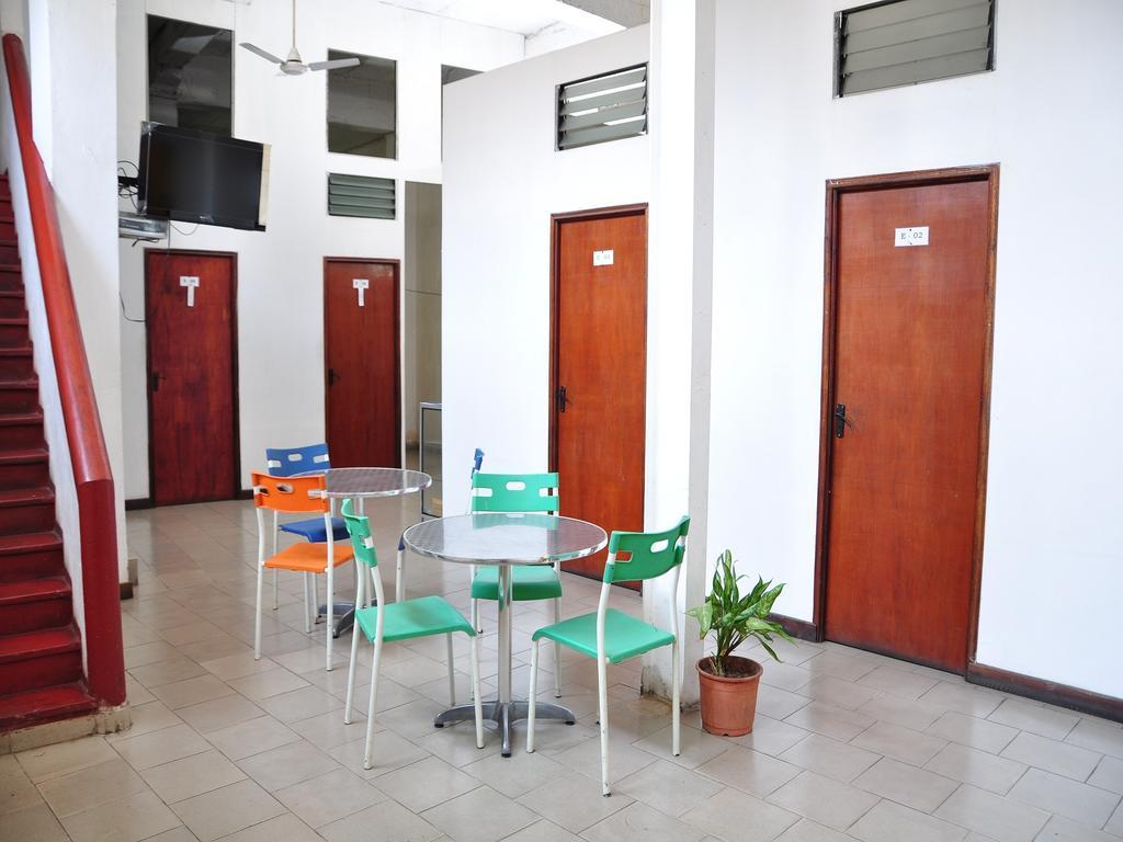 Hostel City Motel